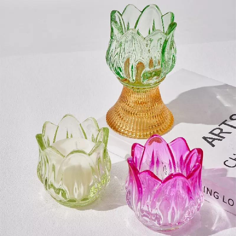 रंगीन मिरविल्स पुष्प ग्लास कैंडलस्टिक